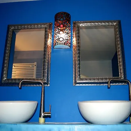 Oa6 Casa Bed & Breakfast 3*